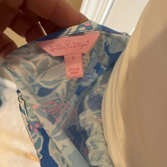 Lilly Pulitzer Deanna Short set Size Small- pink and blue beach(Romper)-Vacation - Picture 6 of 7